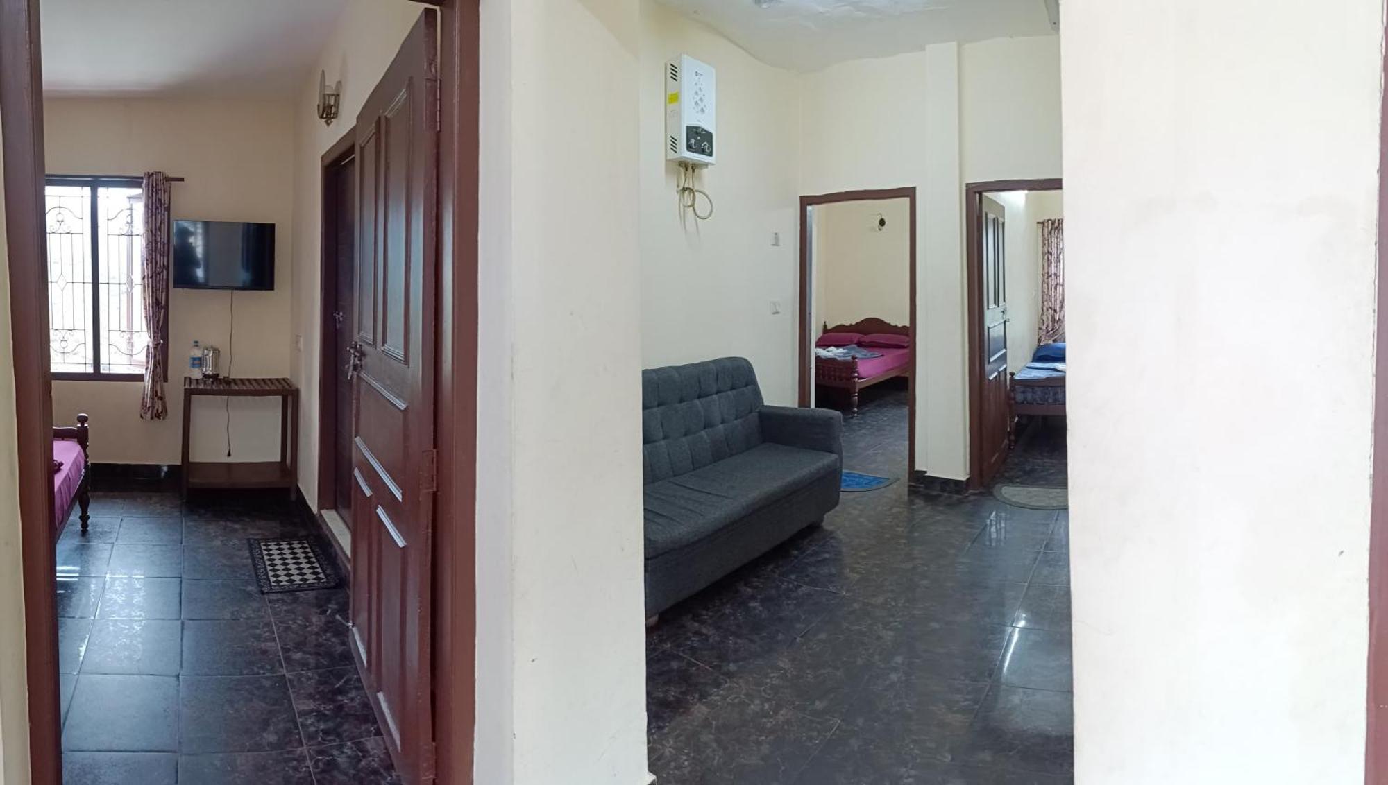 Swarna Tourist Home มุนนาร์ ภายนอก รูปภาพ