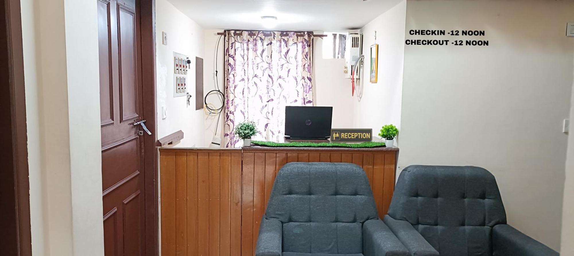 Swarna Tourist Home มุนนาร์ ภายนอก รูปภาพ